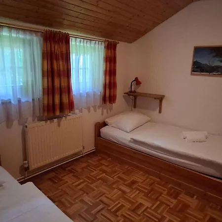 Ferienwohnungen Schloss Wasserleonburg Nötsch Chambre photo